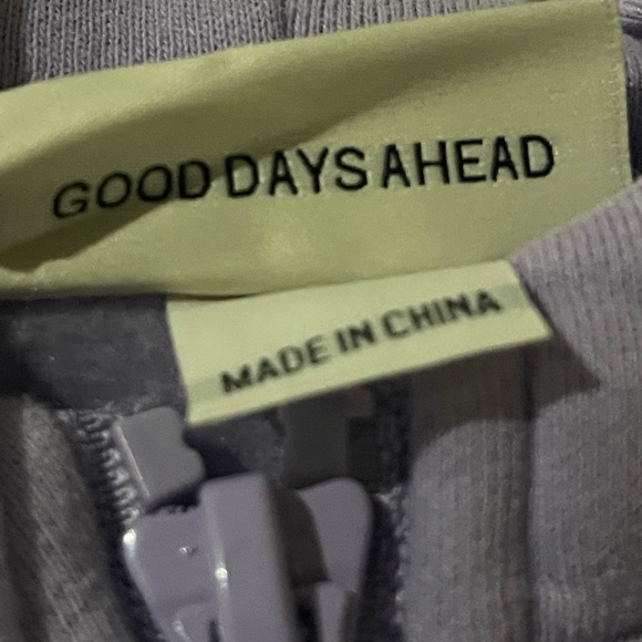 Comfort Lavender Oversized Zip-Up Hoodie | Unisex NWT | Cozy Streetwear - Picture 6 of 8